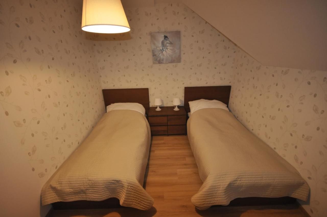 Отели типа «постель и завтрак» Pokoje Zygmuntowska Новы-Сонч-11